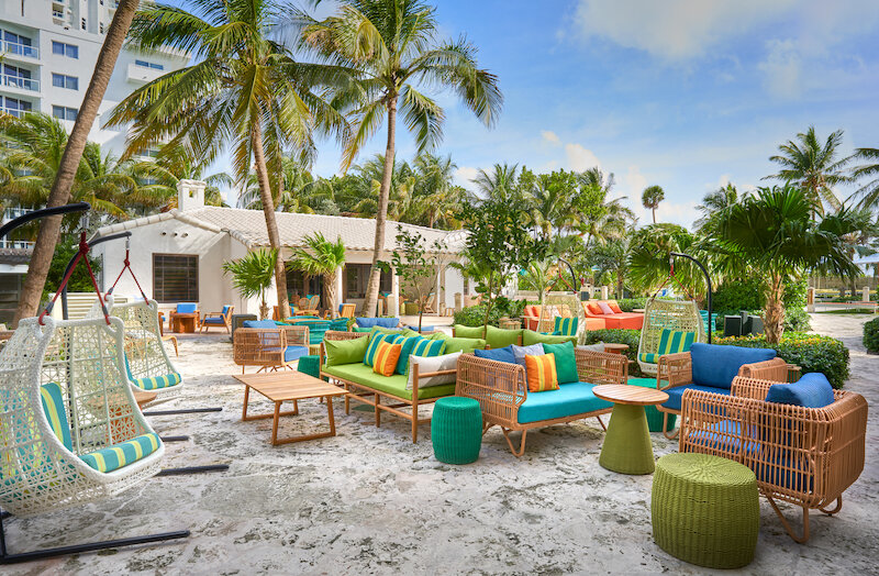 Confidante_Miami_Beach_Patio